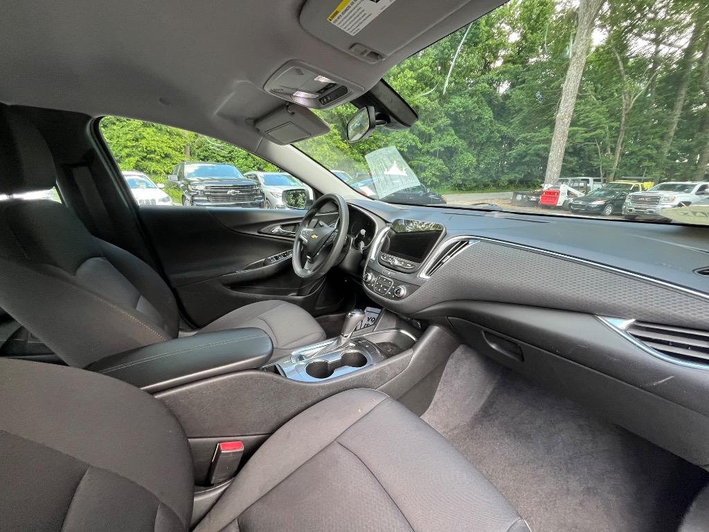 2019 Chevrolet Malibu - $13,985
