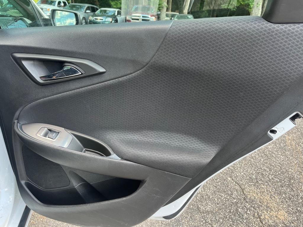 2019 Chevrolet Malibu - $13,985