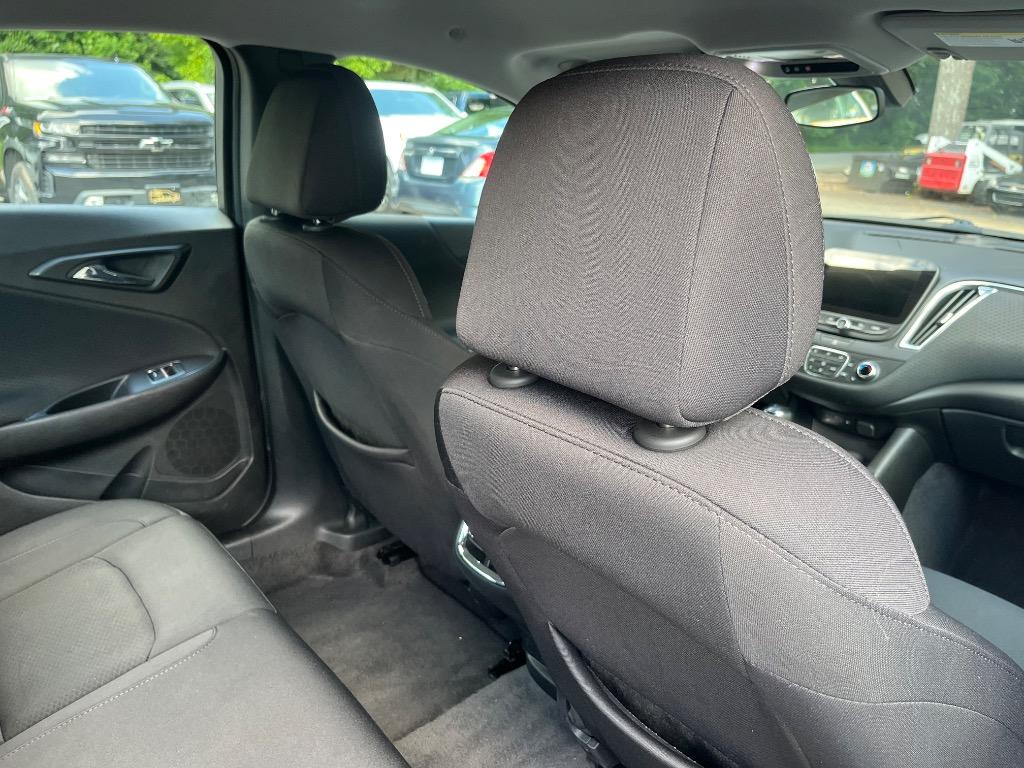 2019 Chevrolet Malibu - $13,985
