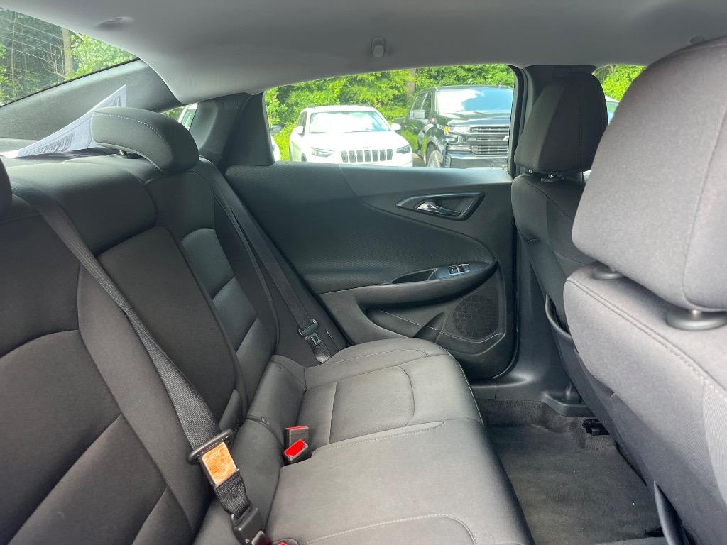 2019 Chevrolet Malibu - $13,985