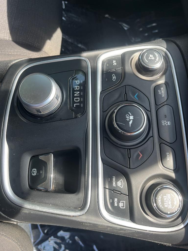 2015 Chrysler 200 - $7,380