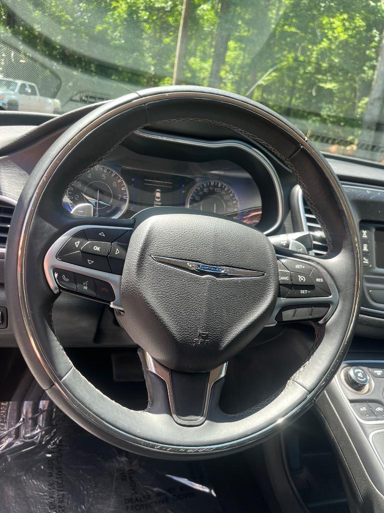 2015 Chrysler 200 - $7,380
