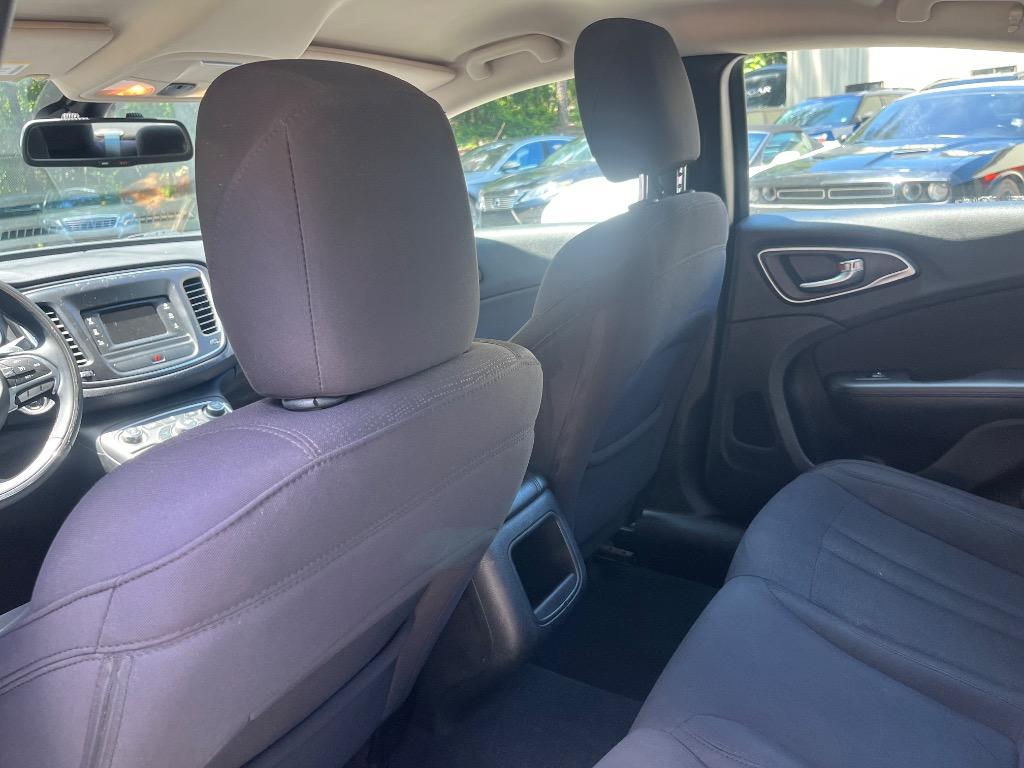 2015 Chrysler 200 - $7,380