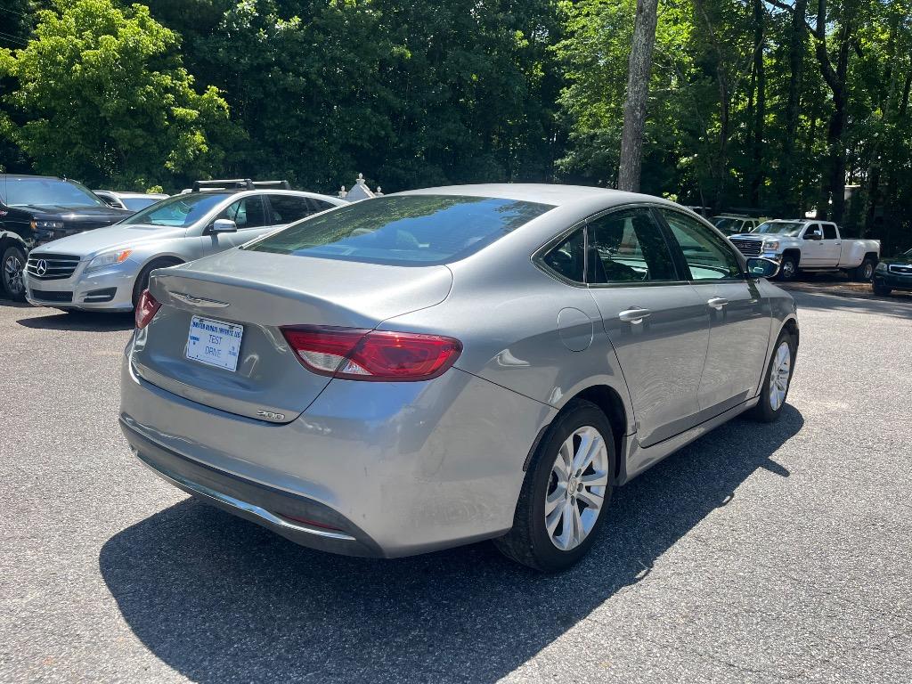 2015 Chrysler 200 - $7,380