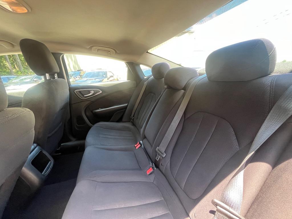 2015 Chrysler 200 - $7,380