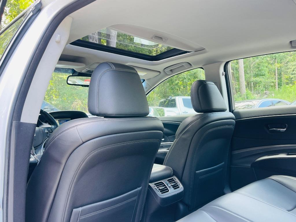 2014 Acura RL - $12,485