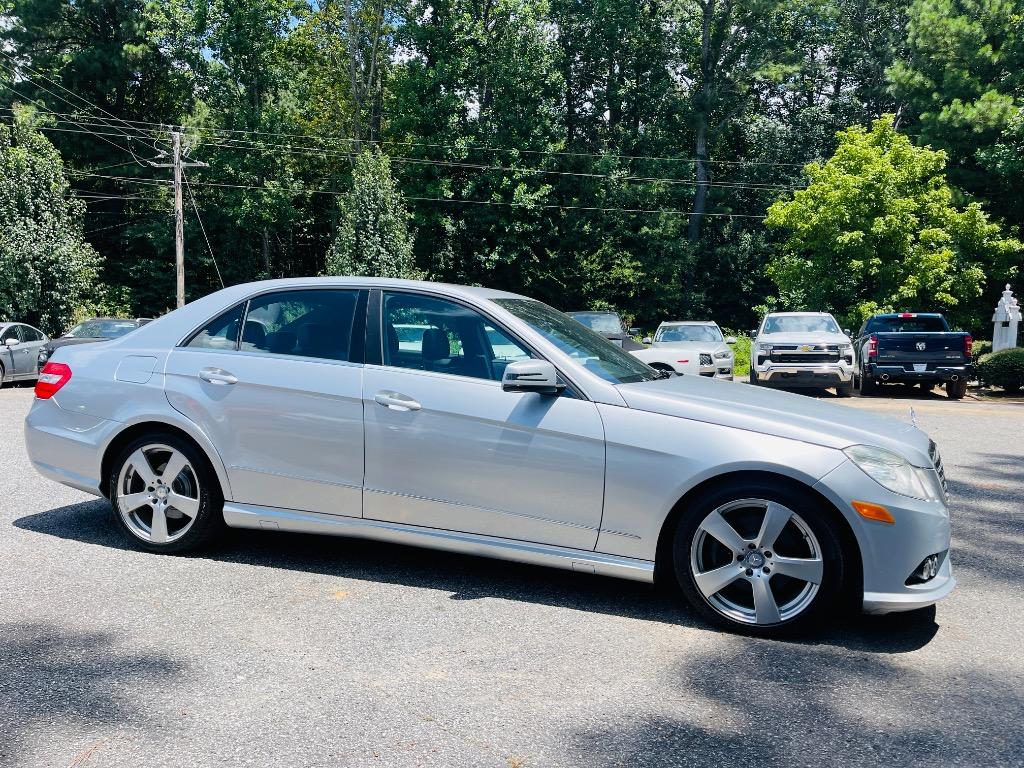 2010 Mercedes-Benz E-Class - $12,385