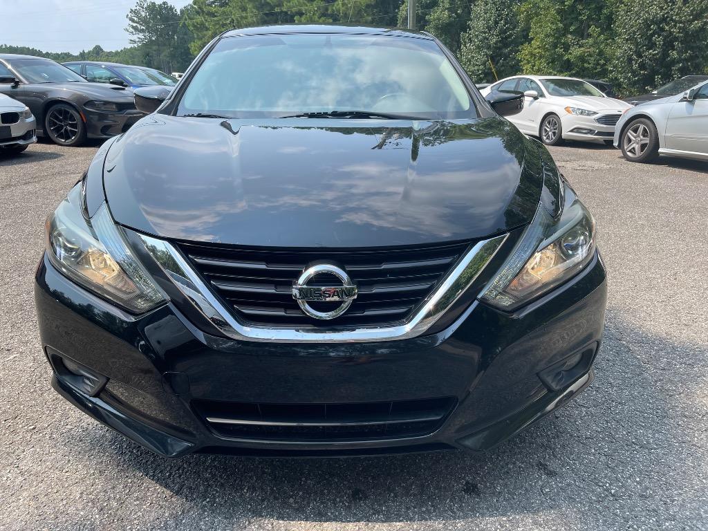 2017 Nissan Altima - $10,885