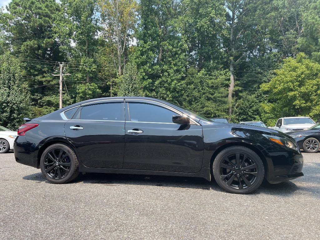 2017 Nissan Altima - $10,885