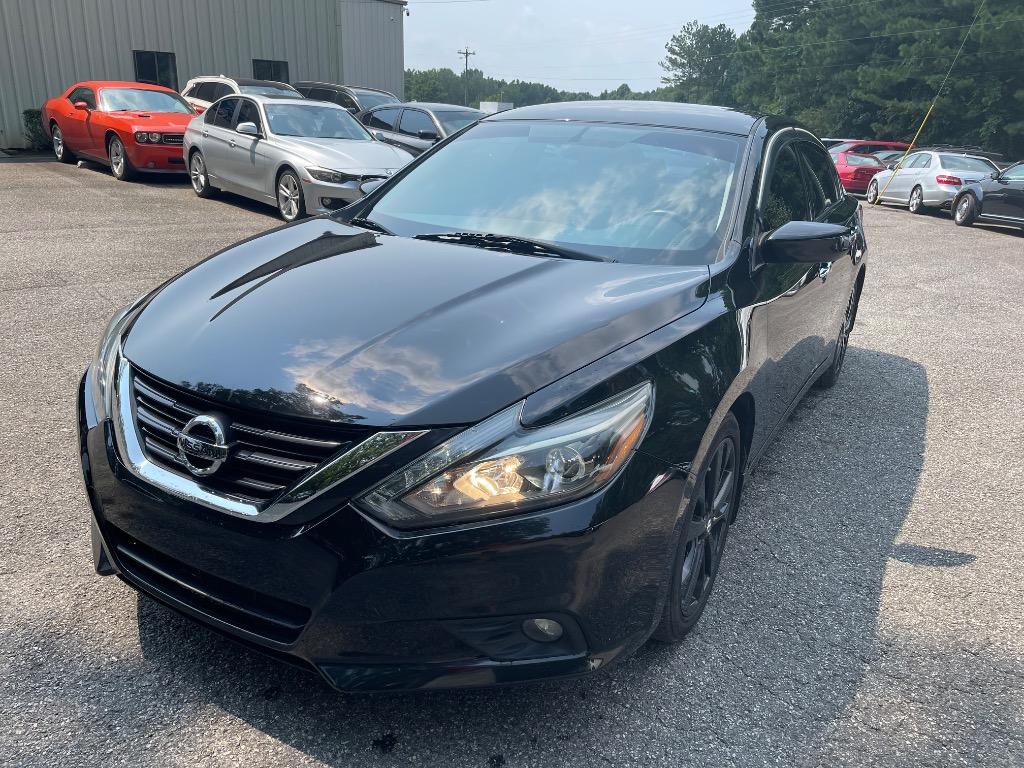 2017 Nissan Altima - $10,885
