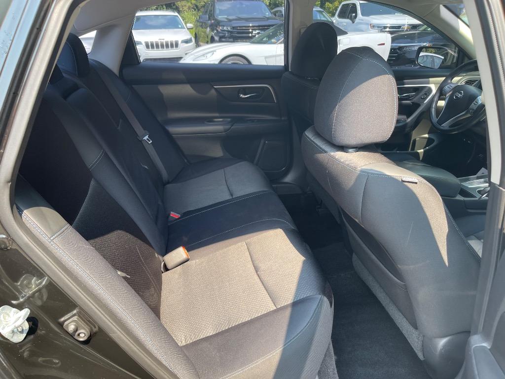 2017 Nissan Altima - $10,885
