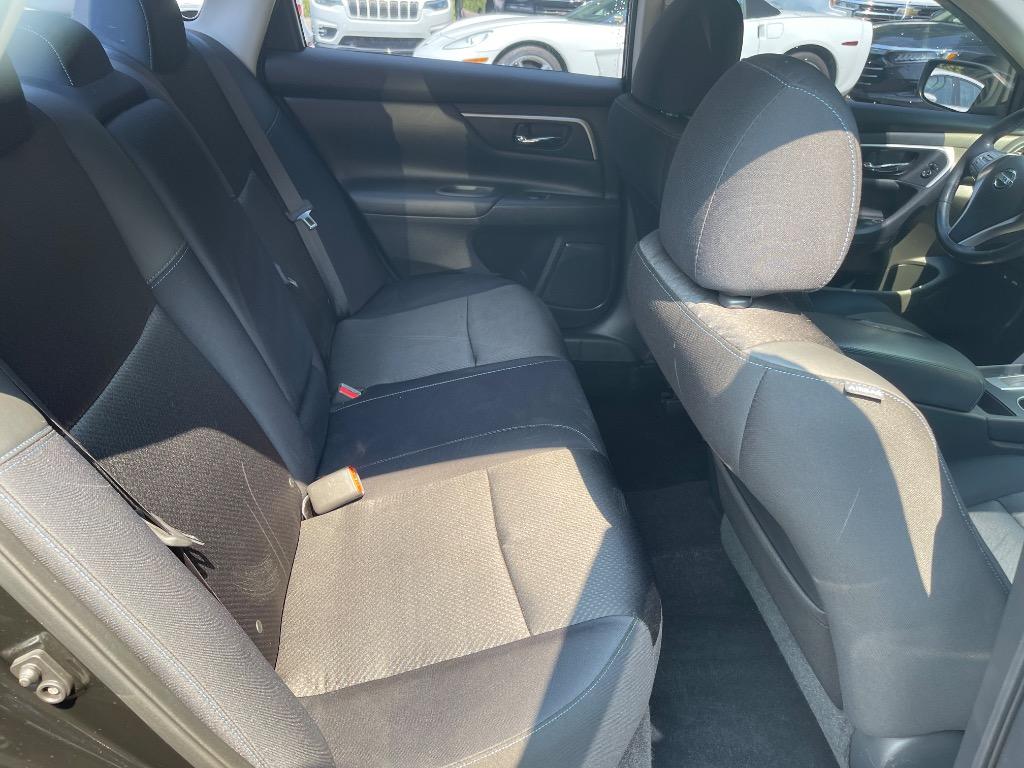 2017 Nissan Altima - $10,885