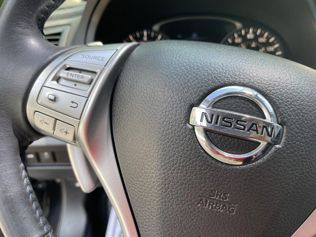 2017 Nissan Altima - $10,885