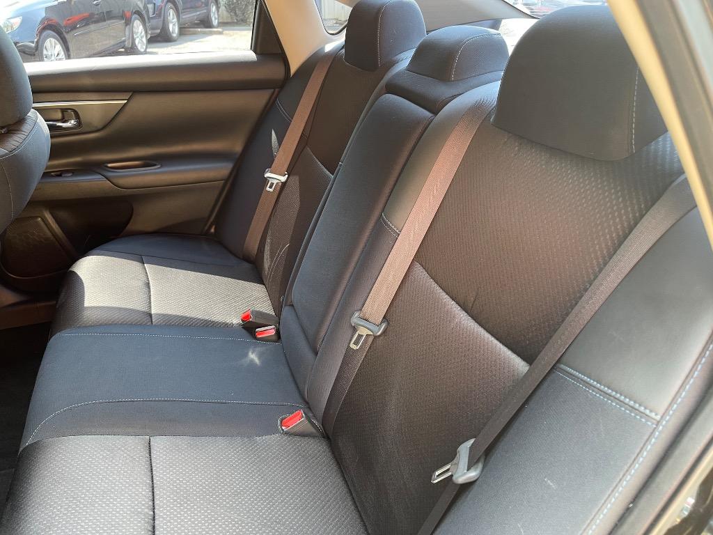 2017 Nissan Altima - $10,885