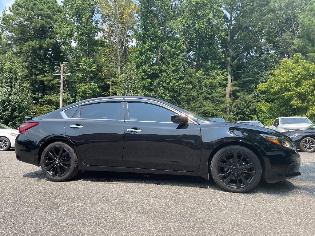 2017 Nissan Altima - $10,885