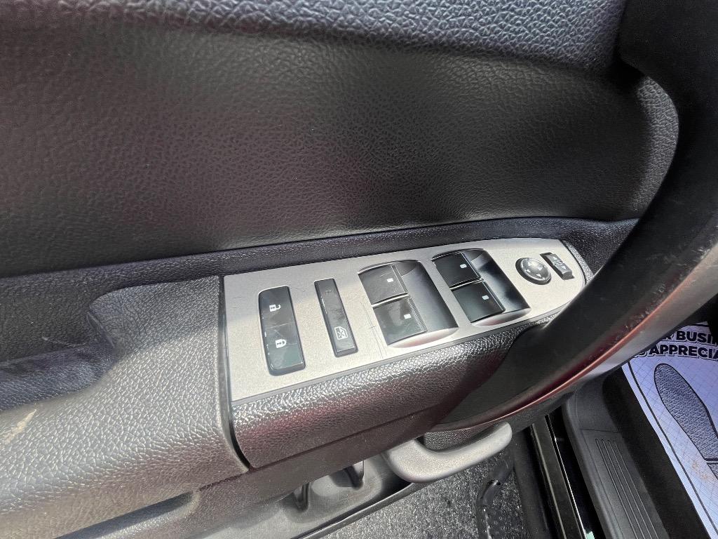 2013 Chevrolet Silverado - $21,985