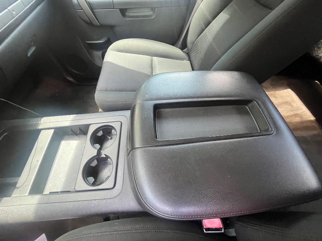 2013 Chevrolet Silverado - $21,985