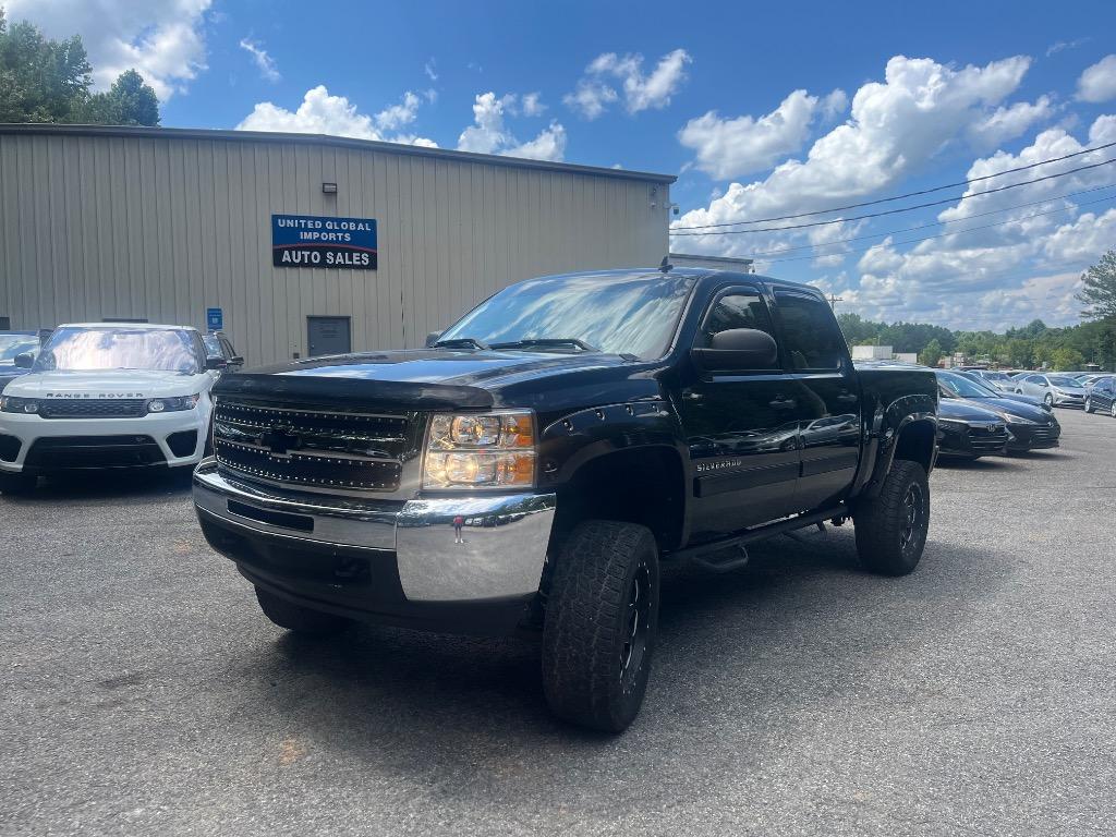 2013 Chevrolet Silverado - $21,985