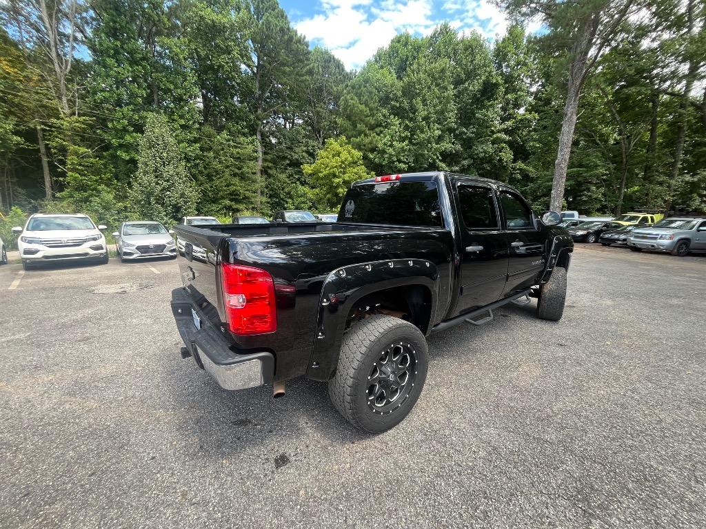 2013 Chevrolet Silverado - $21,985