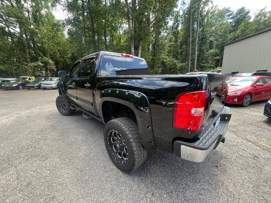 2013 Chevrolet Silverado - $21,985