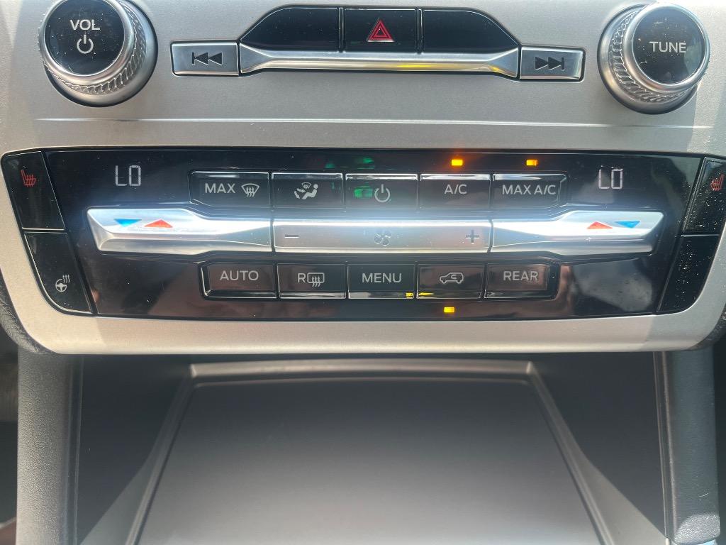 2021 Ford Explorer - $17,985