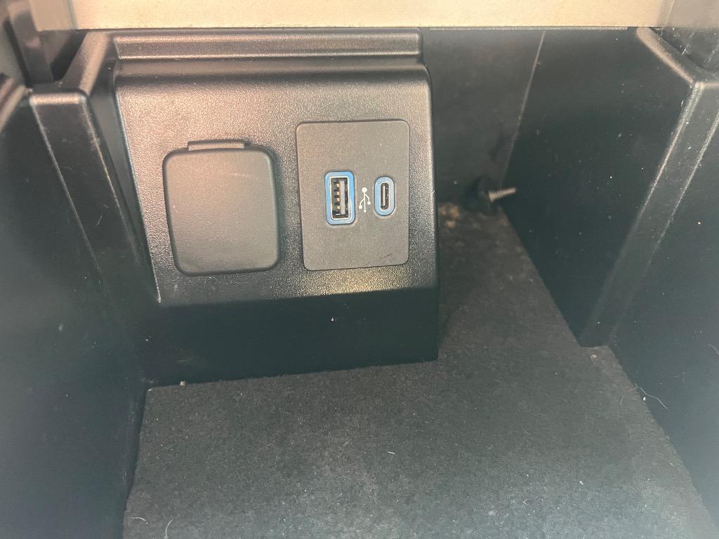 2021 Ford Explorer - $17,985