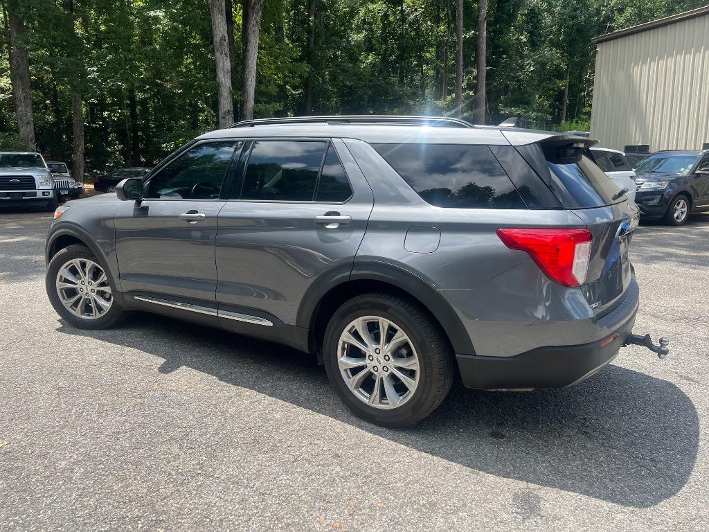 2021 Ford Explorer - $17,985