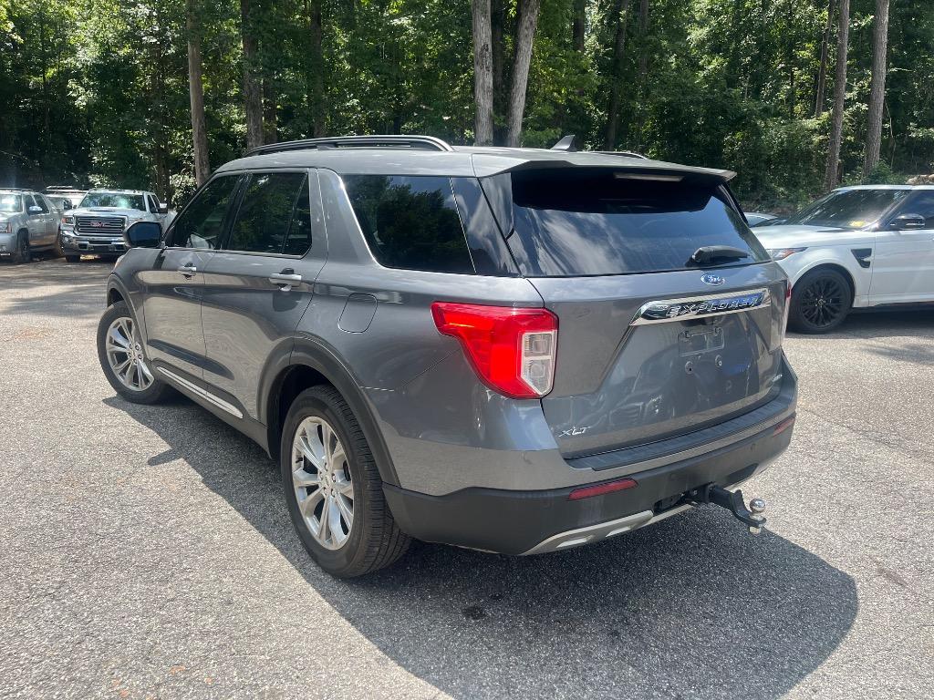 2021 Ford Explorer - $17,985