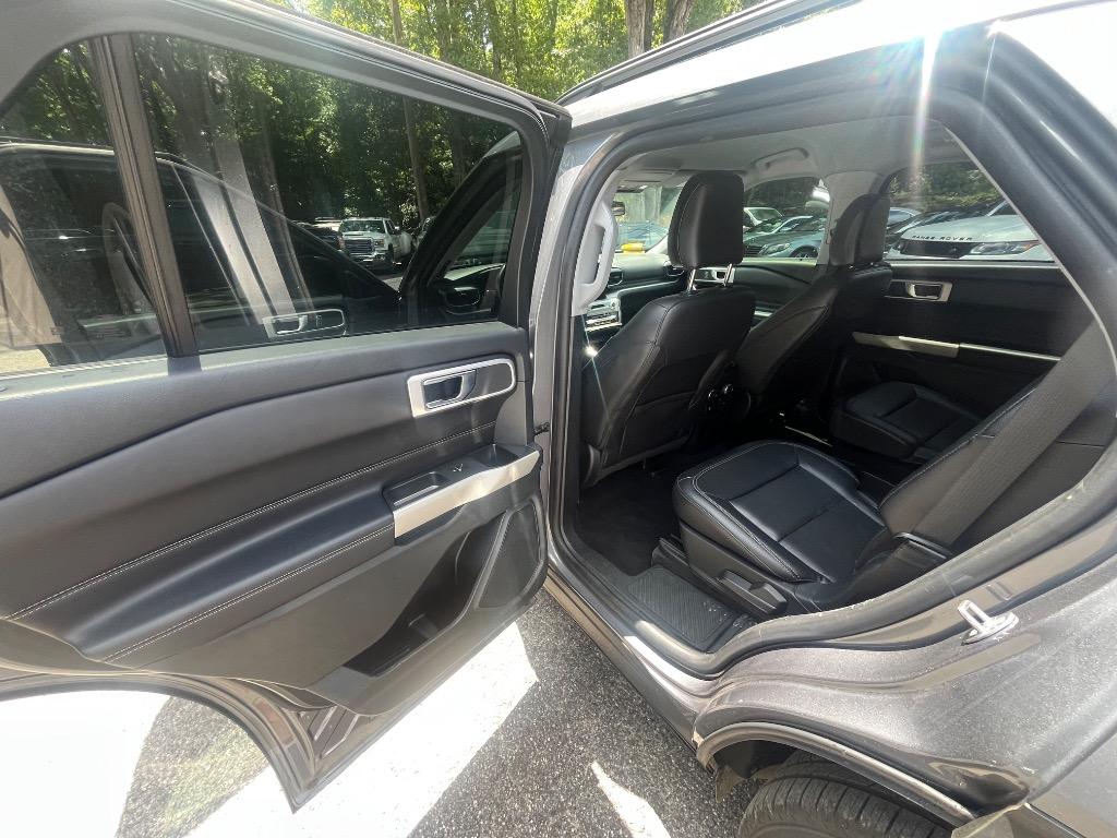 2021 Ford Explorer - $17,985