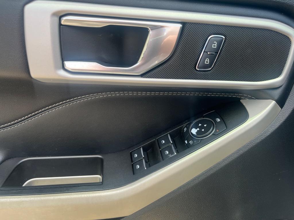 2021 Ford Explorer - $17,985