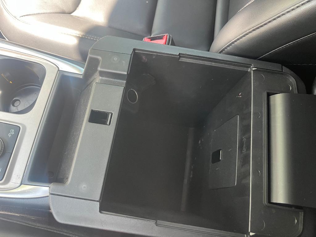 2021 Ford Explorer - $17,985