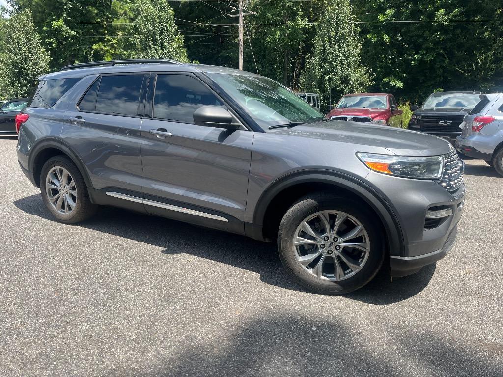 2021 Ford Explorer - $17,985