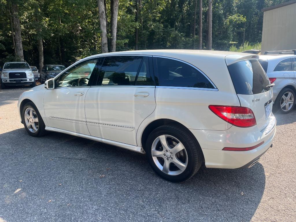 2011 Mercedes-Benz R-Class - $9,485