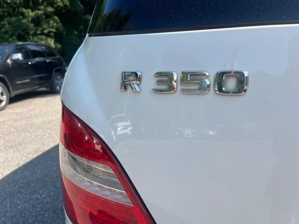 2011 Mercedes-Benz R-Class - $9,485