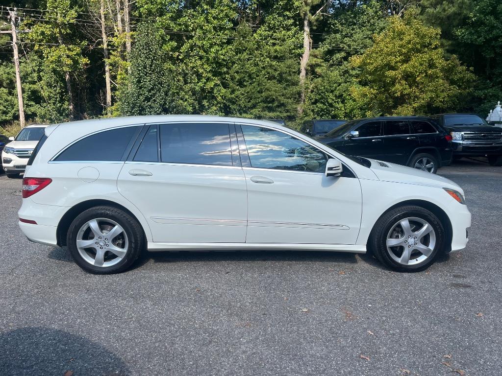 2011 Mercedes-Benz R-Class - $9,485