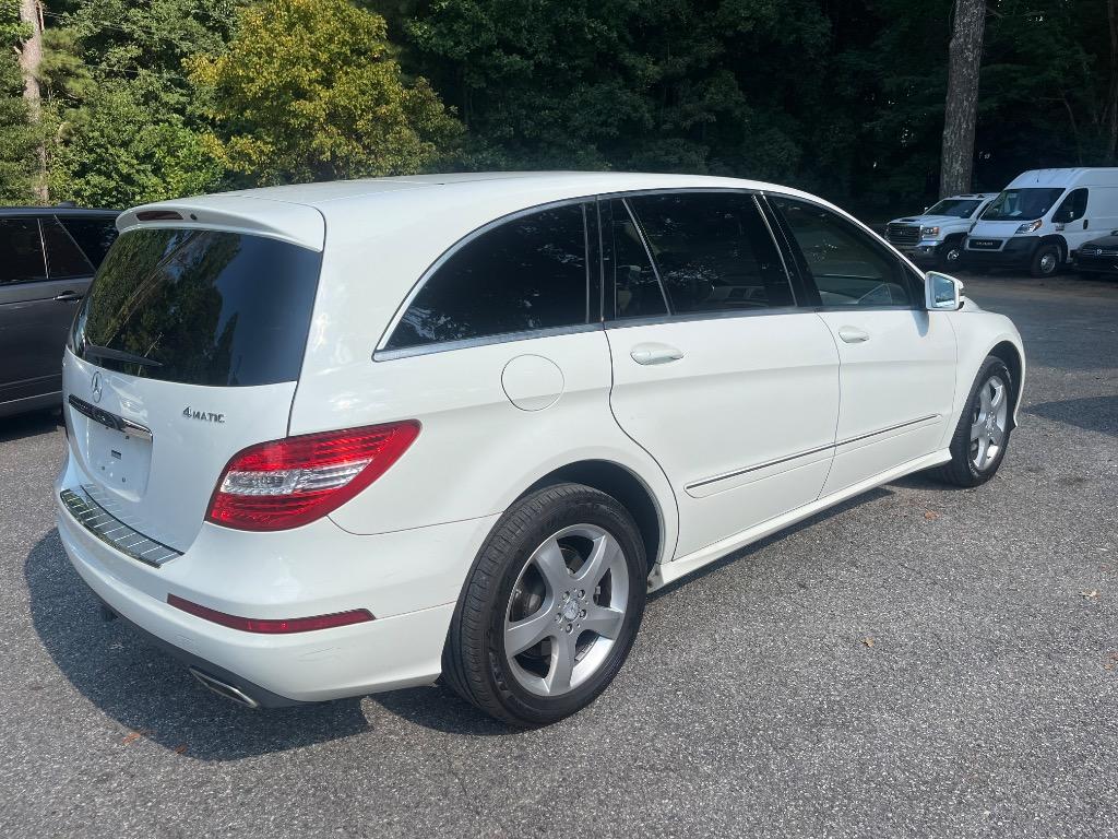 2011 Mercedes-Benz R-Class - $9,485