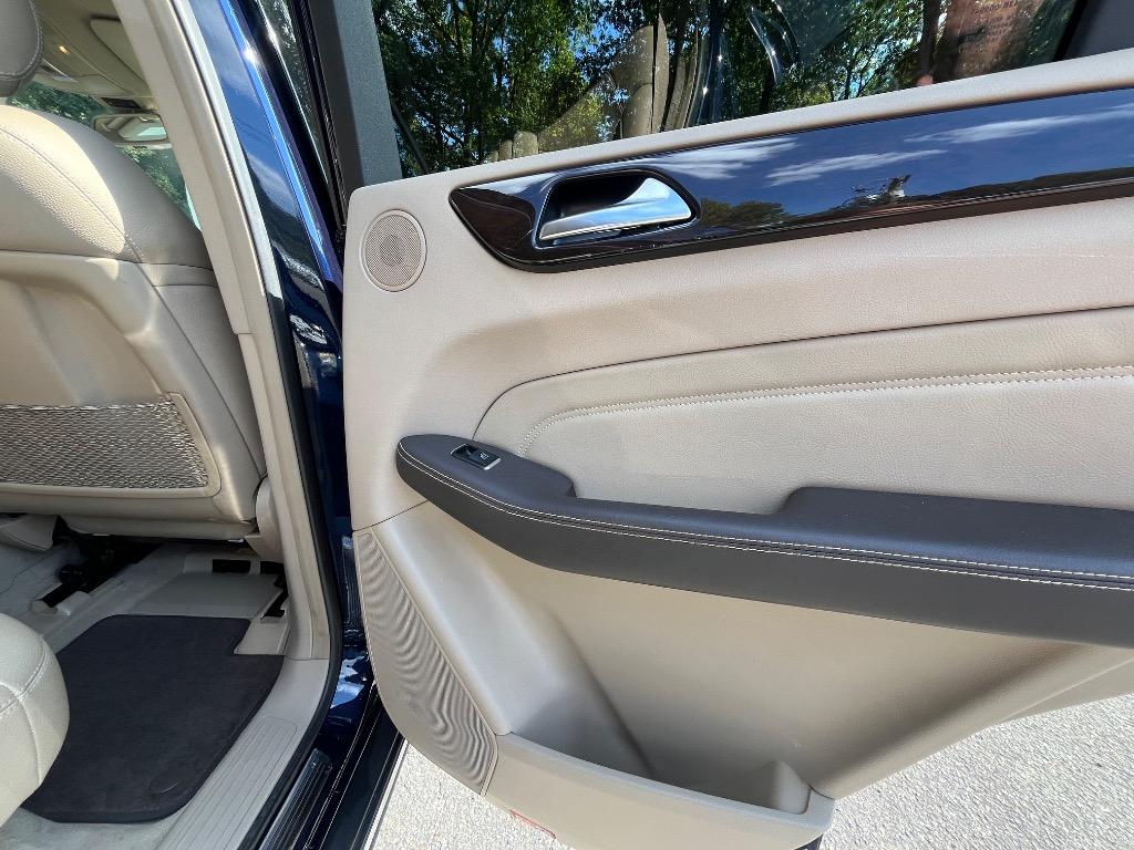 2013 Mercedes-Benz Ml-class - $12,985