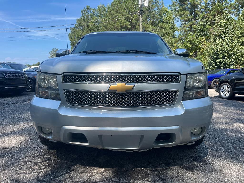 2013 Chevrolet Avalanche - $10,085