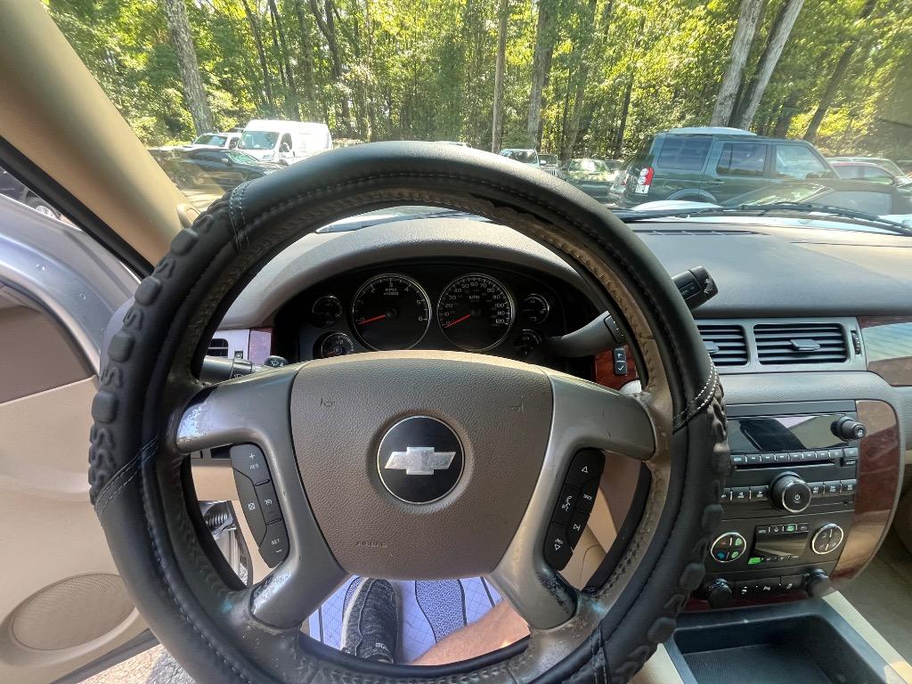 2013 Chevrolet Avalanche - $10,085