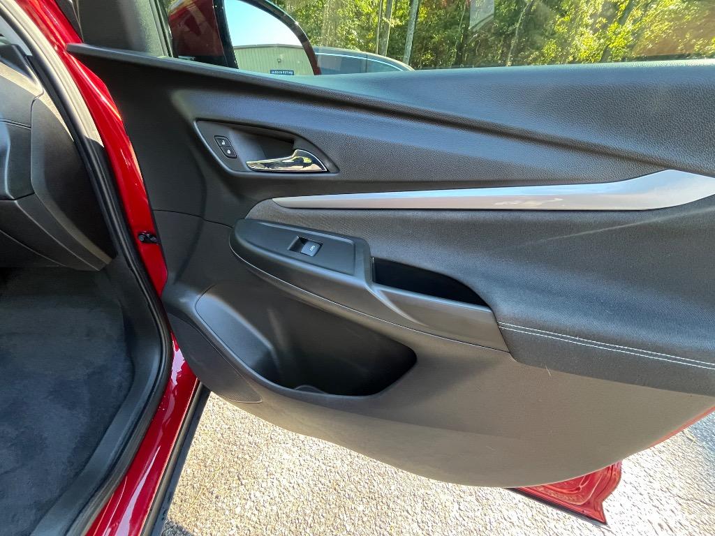2023 Chevrolet Bolt - $18,985