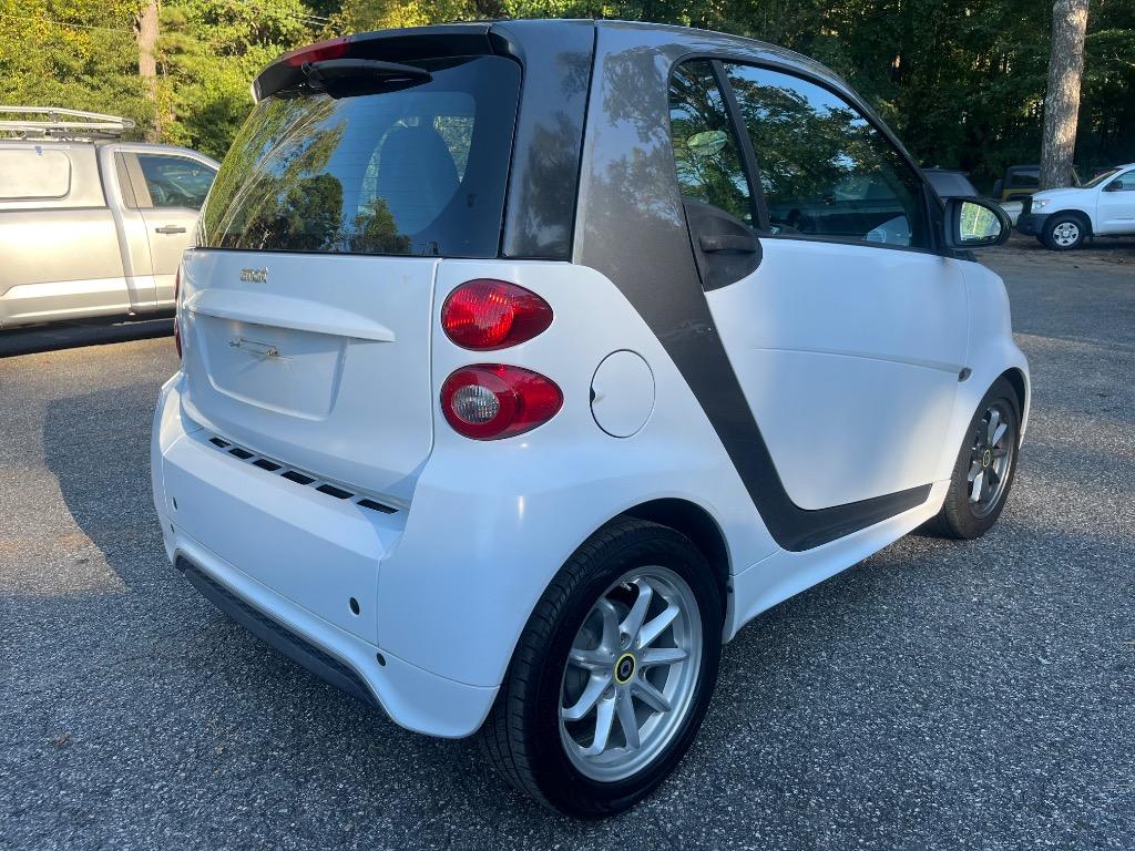2014 smart fortwo - $7,850