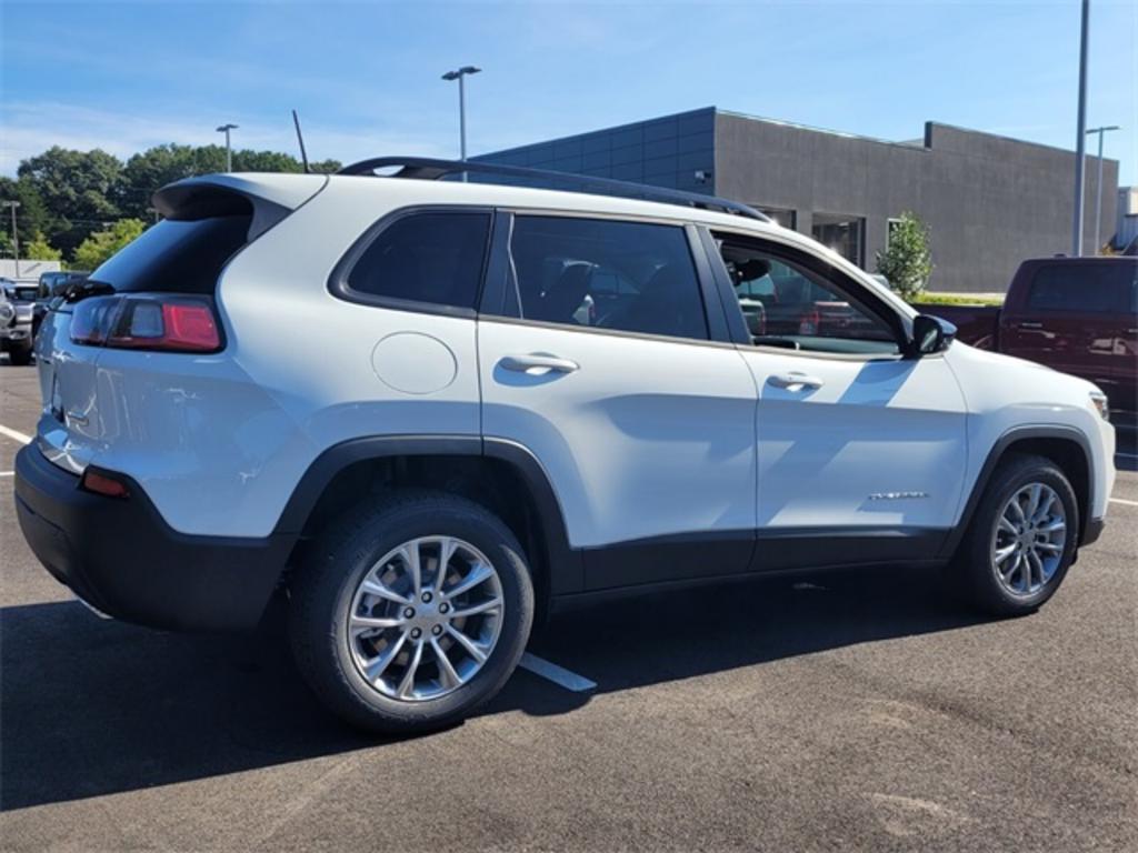 2022 Jeep Cherokee - $34,755