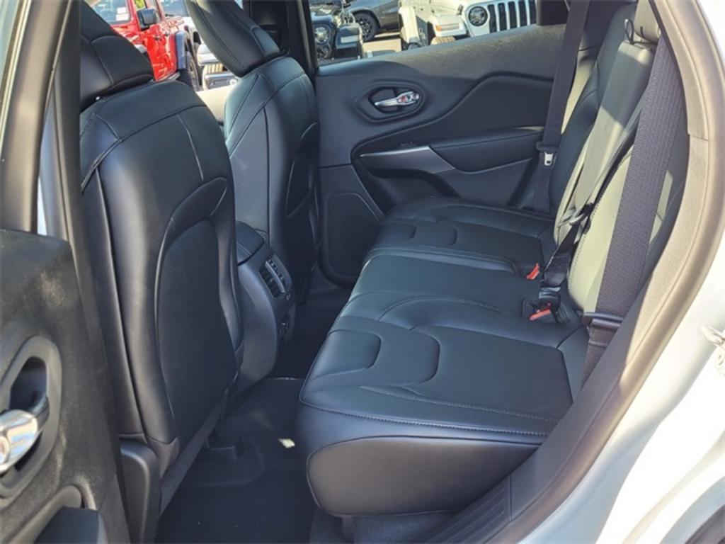 2022 Jeep Cherokee - $34,755