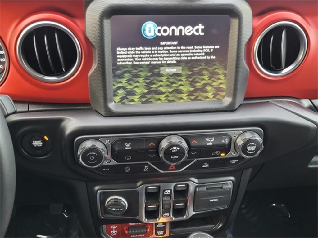 2022 Jeep Wrangler Unlimited Rubicon photo