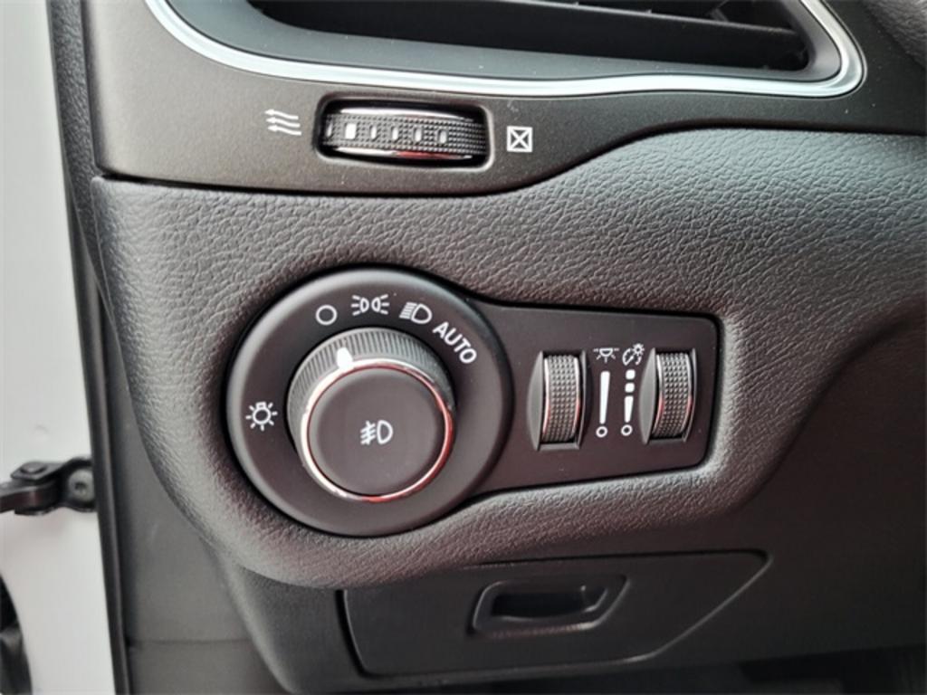 2022 Jeep Cherokee - $39,338