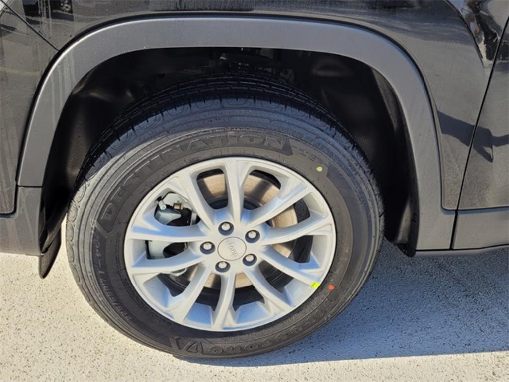2022 Jeep Cherokee - $34,668