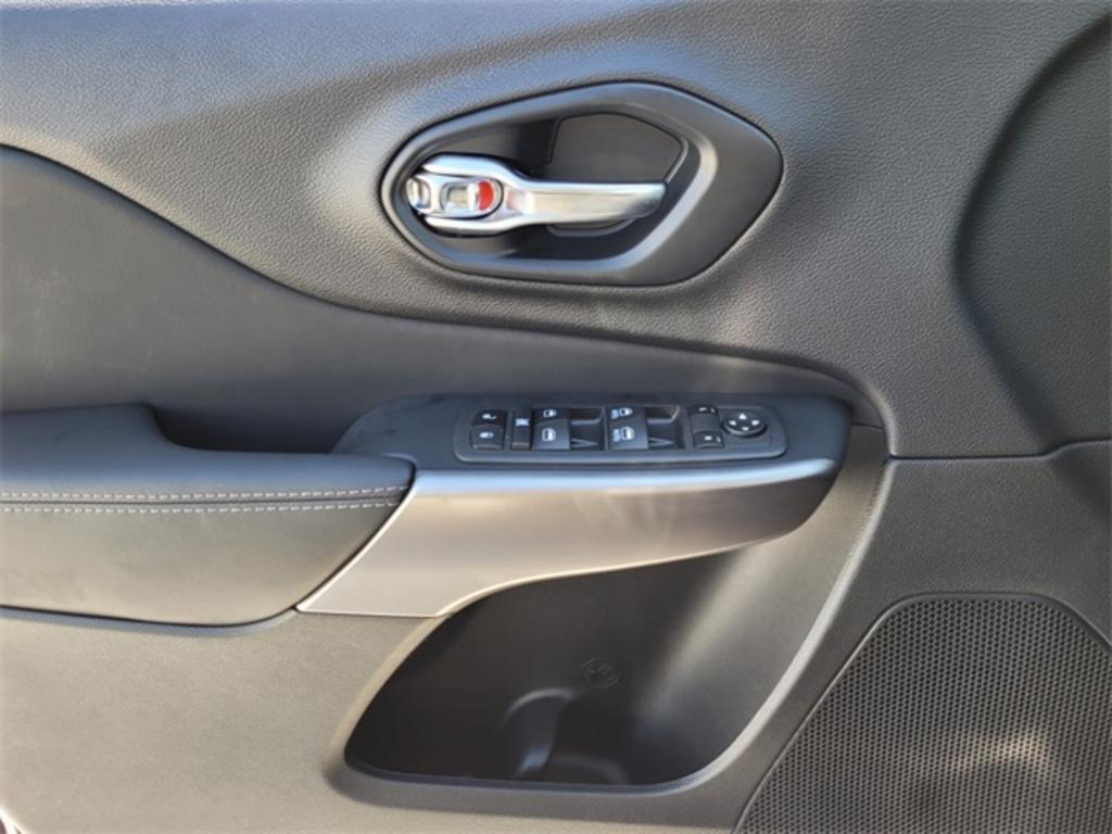 2022 Jeep Cherokee - $34,668