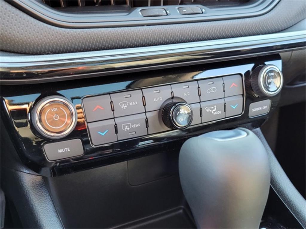 2022 Jeep Compass - $36,754