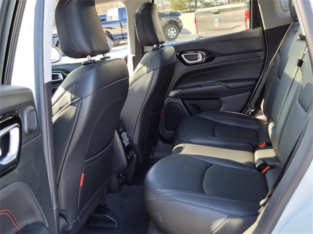 2022 Jeep Compass - $36,754