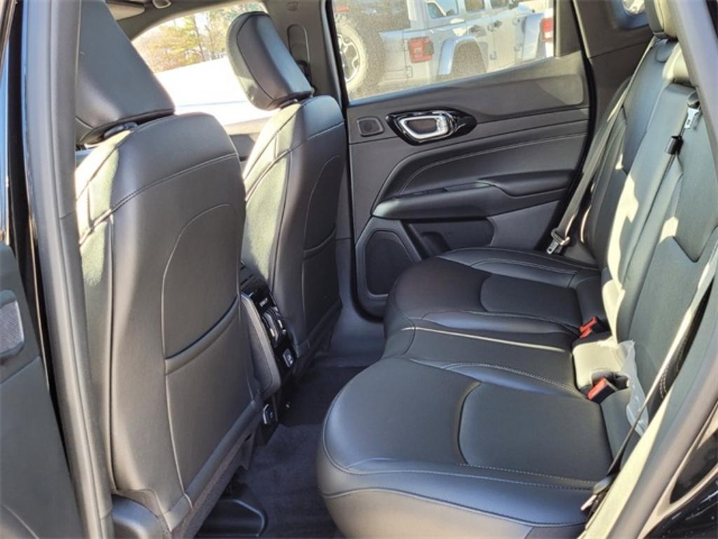 2022 Jeep Compass - $35,956